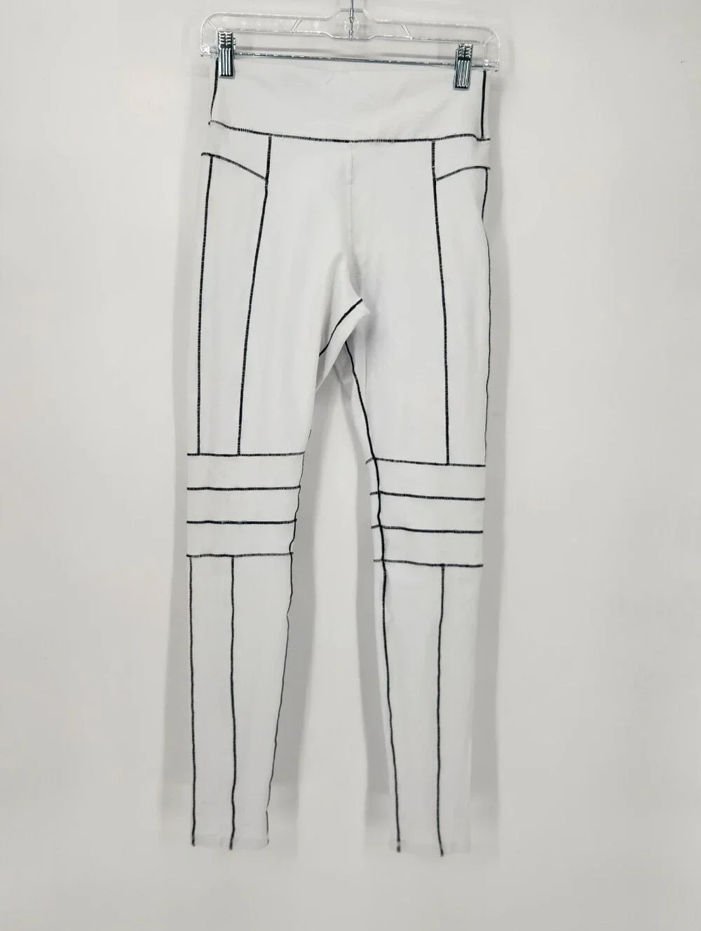 Alo Yoga Women's High Waist Endurance Legging sze M  Workout, gym, athleisure.